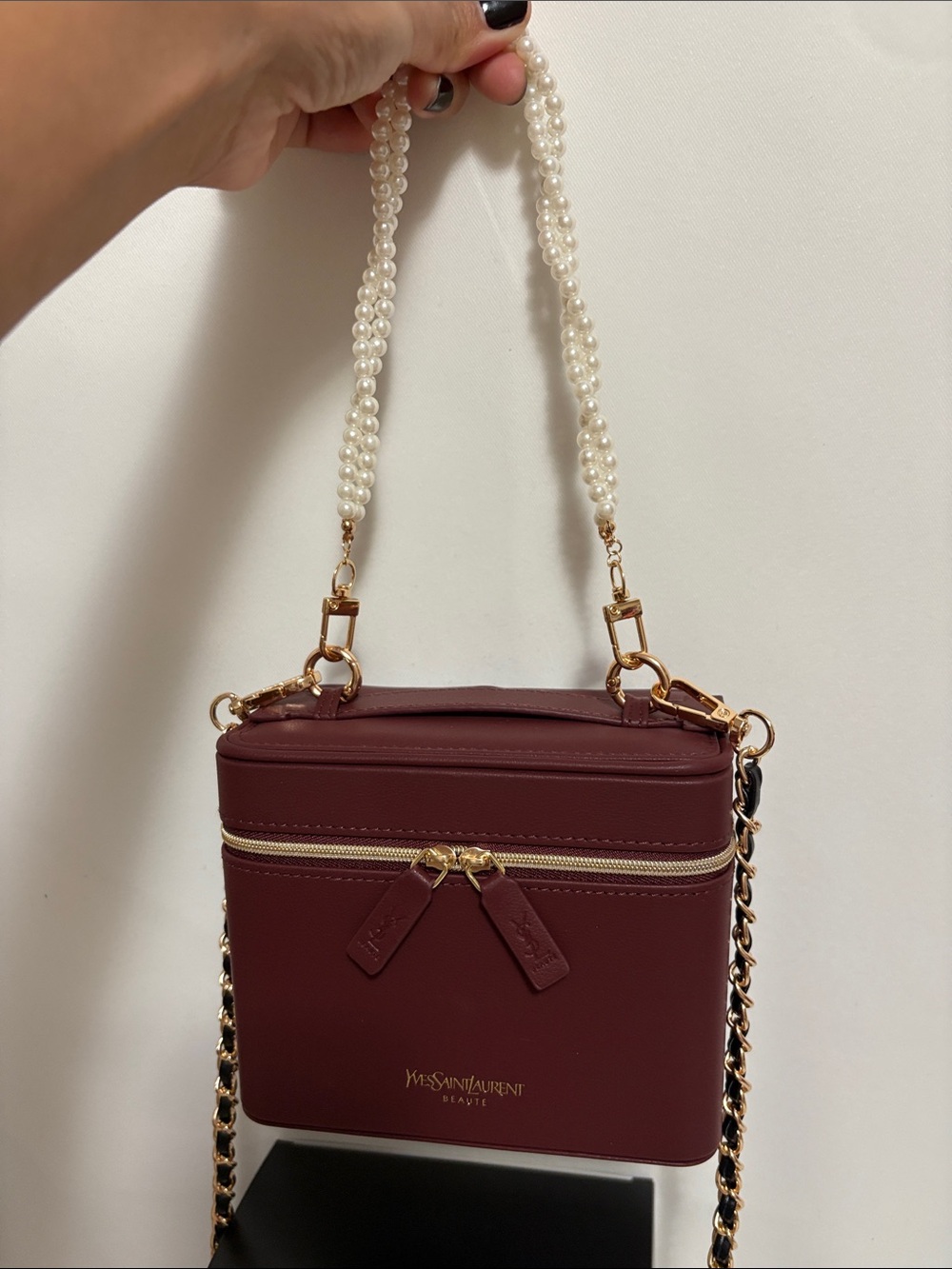NIB Ysl beauty vanity pouch in to crossbody bag - Picture 3 of 13